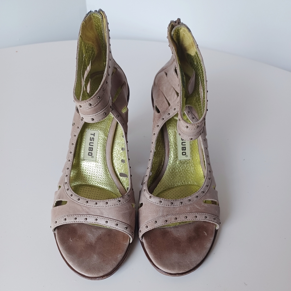 Tsubo leather heeled sandals.